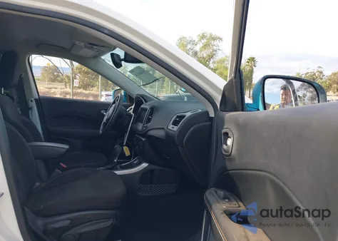 2021 Jeep Compass Sport Fwd из США, поврежденный, VIN 3C4NJCAB9MT567711